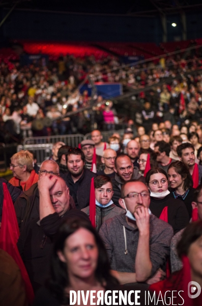 Meeting de la candidate nathalie arthaud, au zenith.