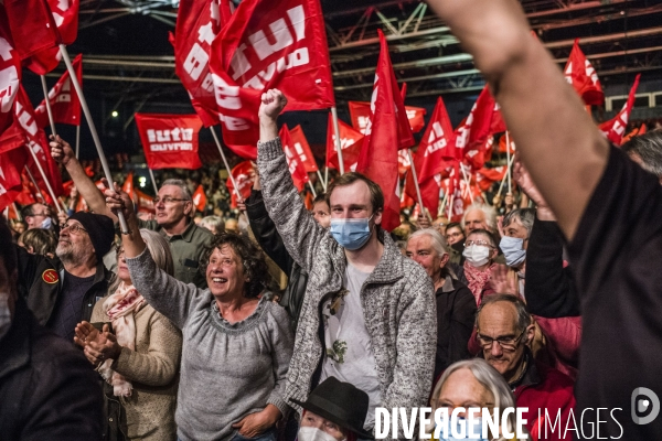 Meeting de la candidate nathalie arthaud, au zenith.