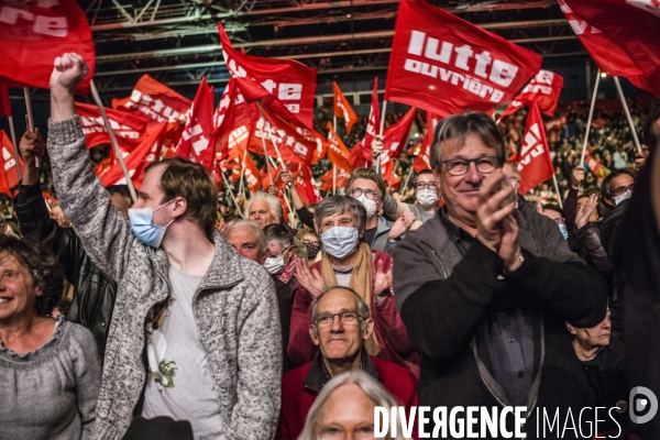 Meeting de la candidate nathalie arthaud, au zenith.