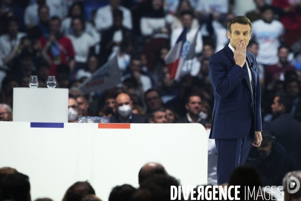 Meeting d Emmanuel MACRON à Paris La Défense Arena