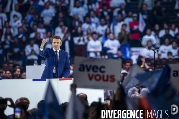 Meeting d Emmanuel MACRON à Paris La Défense Arena