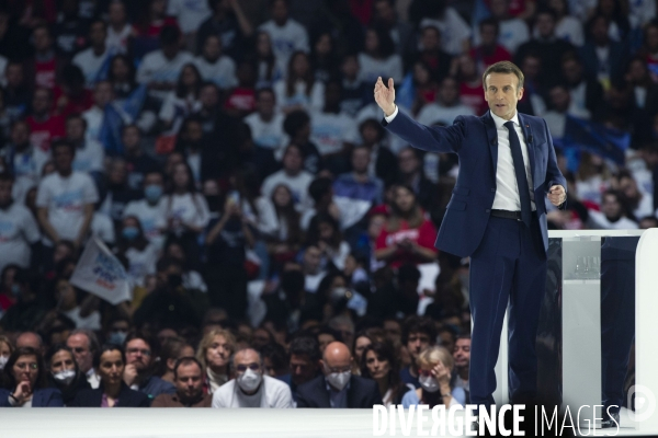 Meeting d Emmanuel MACRON à Paris La Défense Arena