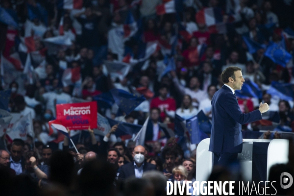 Meeting d Emmanuel MACRON à Paris La Défense Arena