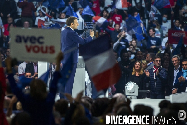 Meeting d Emmanuel MACRON à Paris La Défense Arena