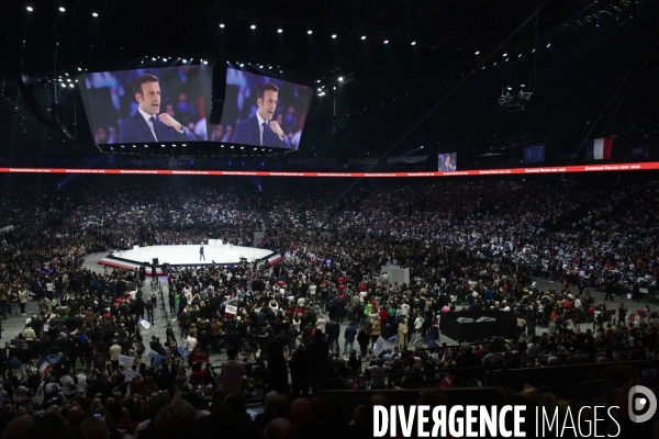 Meeting d Emmanuel MACRON à Paris La Défense Arena