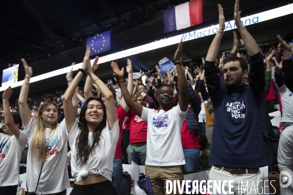 Meeting d Emmanuel MACRON à Paris La Défense Arena