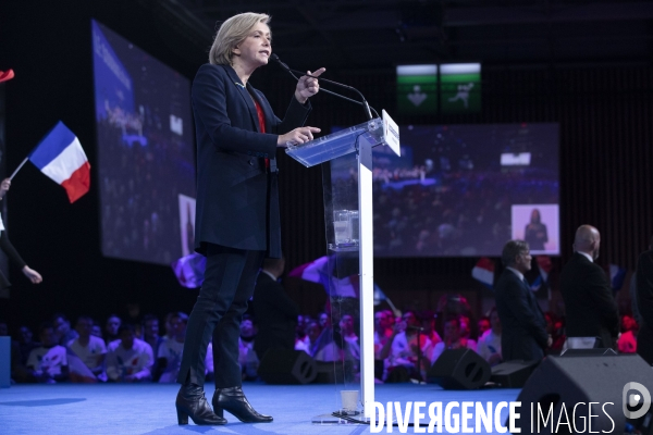 Meeting de Valérie PECRESSE porte de Versailles à Paris.