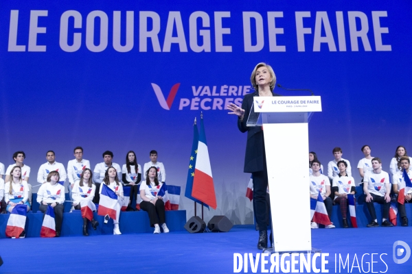 Meeting de Valérie PECRESSE porte de Versailles à Paris.