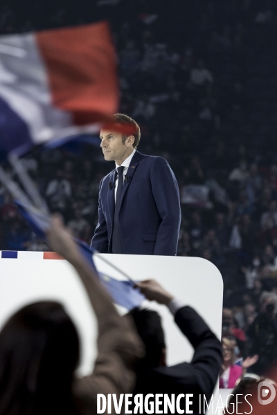 Meeting d Emmanuel Macron à La Défense Arena.