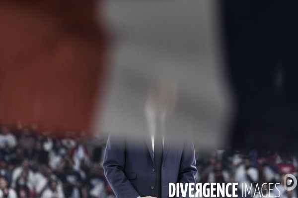 Meeting d Emmanuel Macron à La Défense Arena.