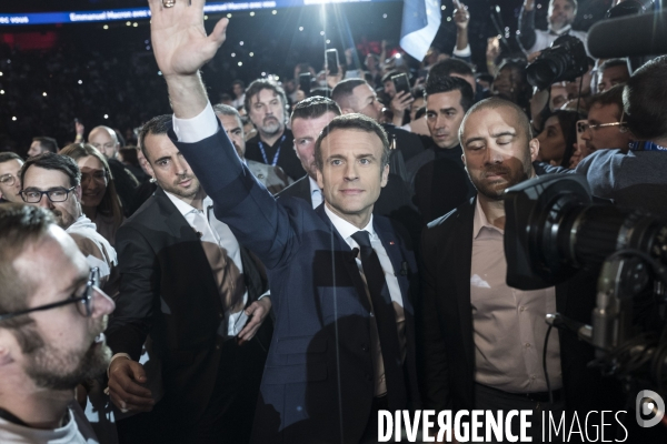 Meeting d Emmanuel Macron à La Défense Arena.