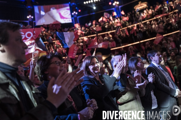 Meeting d Anne Hidalgo au Cirque d Hiver.