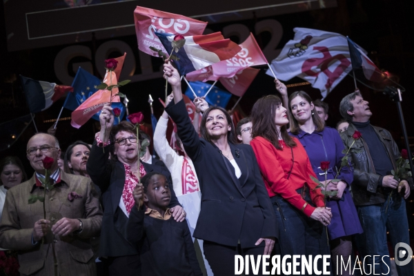 Meeting d Anne Hidalgo au Cirque d Hiver.