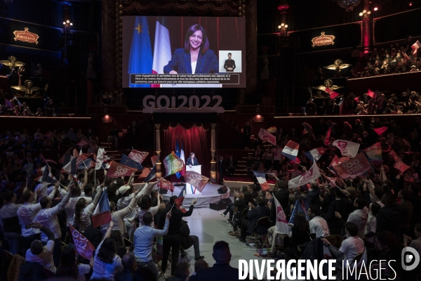 Meeting d Anne Hidalgo au Cirque d Hiver.