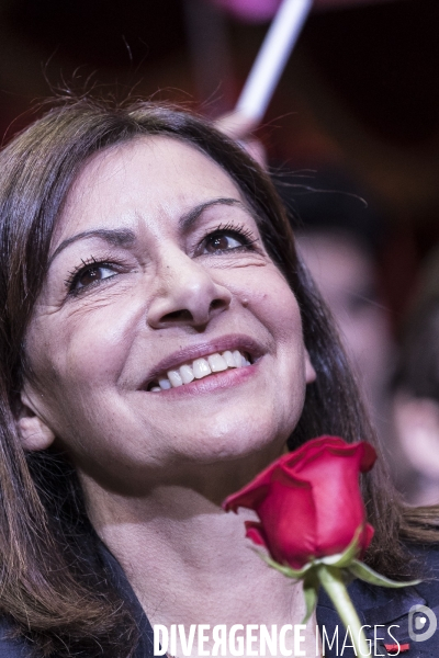 Meeting d Anne Hidalgo au Cirque d Hiver.