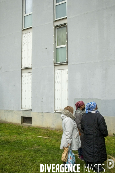 Valérie PECRESSE dans un quartier sensible d Aubervilliers