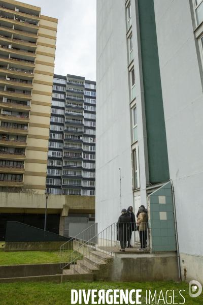 Valérie PECRESSE dans un quartier sensible d Aubervilliers