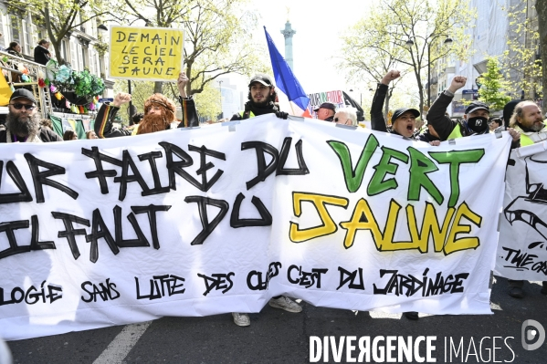 Marche pour le futur 2022, le 9 avril à Paris. Walk for the future.