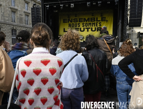 Marche pour le futur 2022, le 9 avril à Paris. Walk for the future.