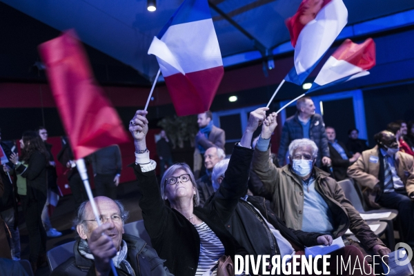 Déplacement de Valerie Pecresse dans le Rhone.