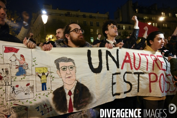 Soirée du 1er tour à l élection présidentielle 2022, avec les citoyens qui soutiennent Jean-Luc Mélenchon, candidat de la France Insoumise.