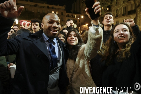 Soirée du 1er tour à l élection présidentielle 2022, avec les citoyens qui soutiennent Jean-Luc Mélenchon, candidat de la France Insoumise.