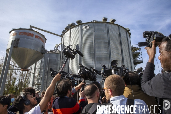 Marine Le PEN dans l Yonne