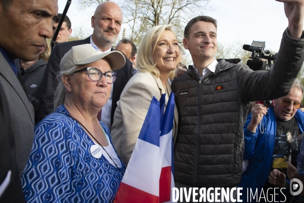 Marine Le PEN dans l Yonne