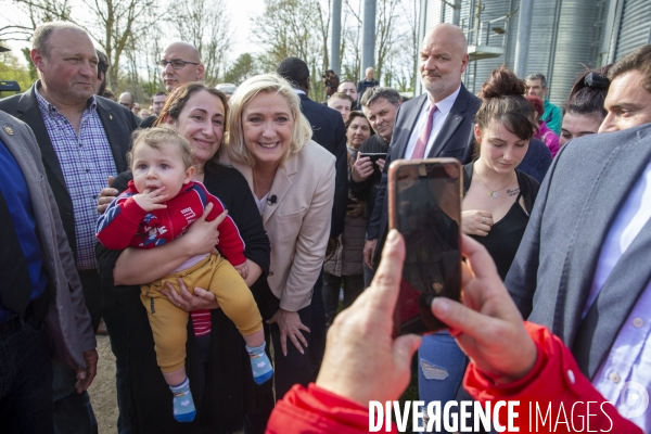 Marine Le PEN dans l Yonne