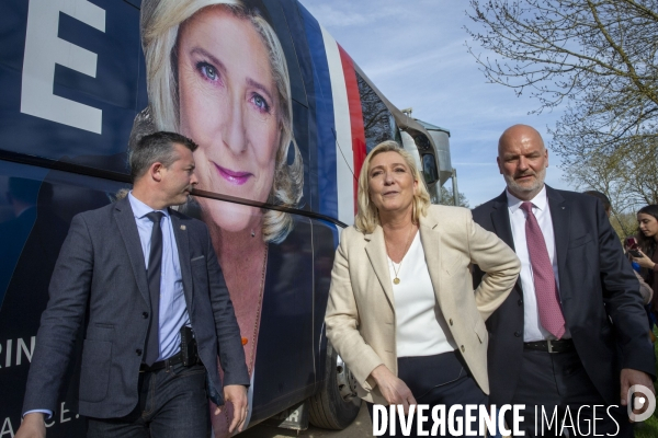 Marine Le PEN dans l Yonne