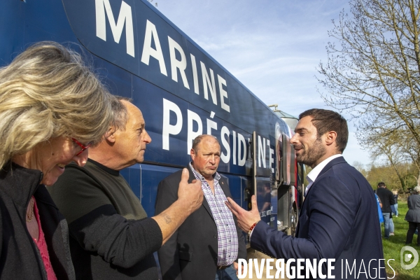 Marine Le PEN dans l Yonne