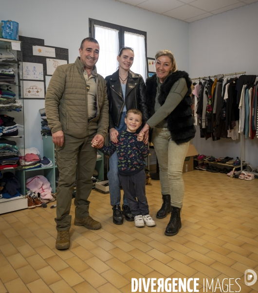 Familles ukrainiennes de légionnaires accueillies au Centre d hébergement  de la Légion étrangère à La Ciotat