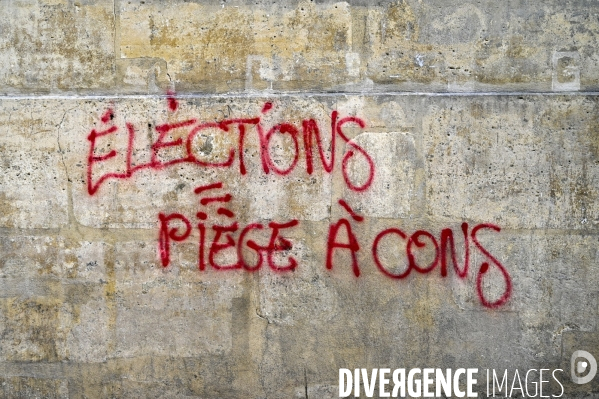 Les étudiants se mobilisent devant la Sorbonne avant le 2er tour à l élection présidentielle 2022.