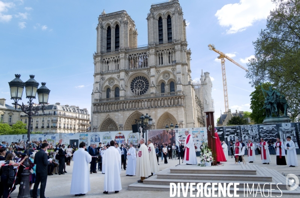 Le Vendredi saint célébré à Notre Dame