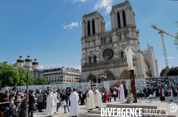 Le Vendredi saint célébré à Notre Dame