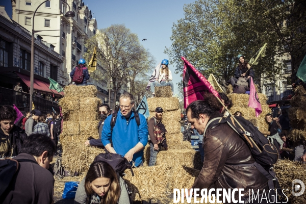 Action de extinction rebellion (xr) pour le climat.