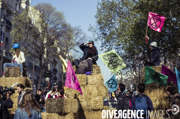 Action de extinction rebellion (xr) pour le climat.