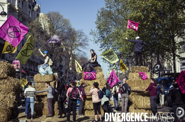 Action de extinction rebellion (xr) pour le climat.