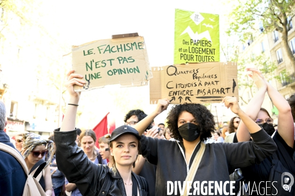 Manifestation entre les 2 tours, contre l extreme droite, le racisme, le fascisme.