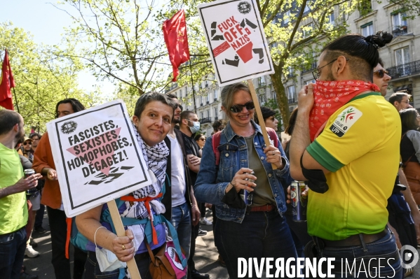 Manifestation entre les 2 tours, contre l extreme droite, le racisme, le fascisme.