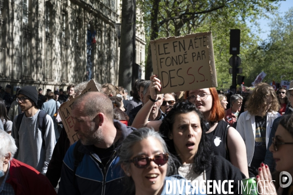 Marche contre l extrême droite