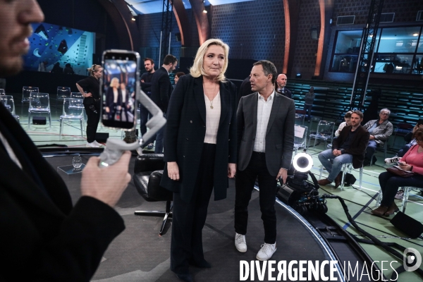 Marine le pen - bfm tv - la france dans les yeux