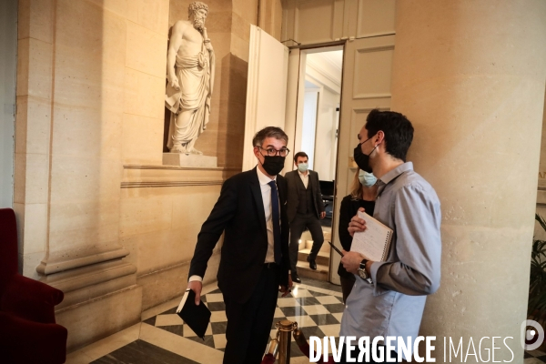 Une Journee a l assemblée Nationale