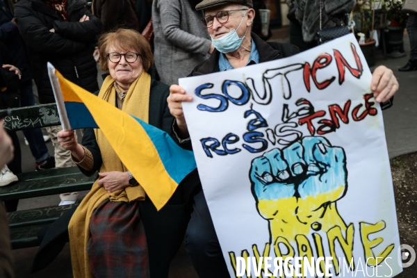 PARIS - Rassemblement pour l Ukraine et contre l invasion Russe