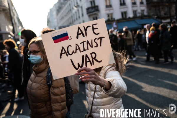 PARIS - Rassemblement pour l Ukraine et contre l invasion Russe