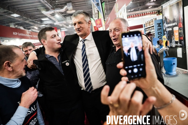 Jean lassalle visite le salon de l agriculture