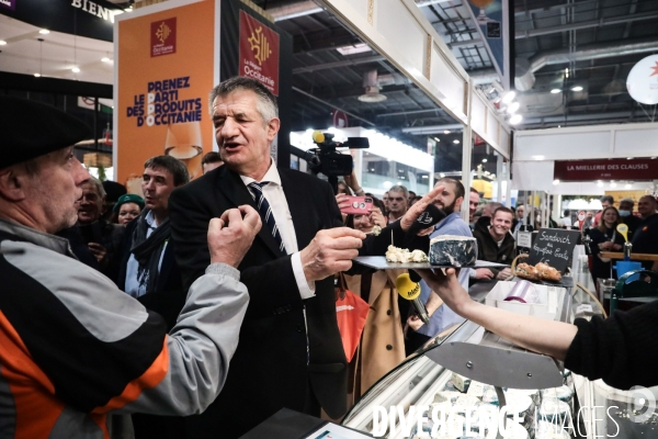 Jean lassalle visite le salon de l agriculture