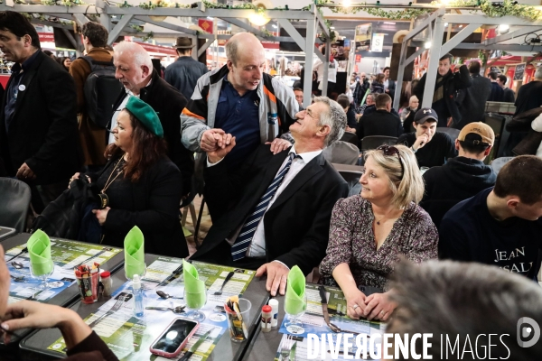 Jean lassalle visite le salon de l agriculture