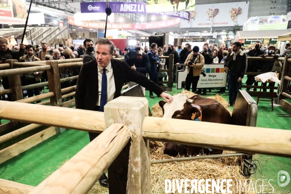 Dupont Aignan au salon de l Agriculture