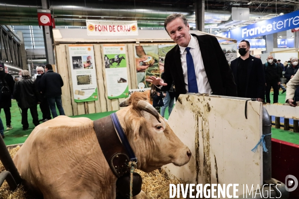 Dupont Aignan au salon de l Agriculture